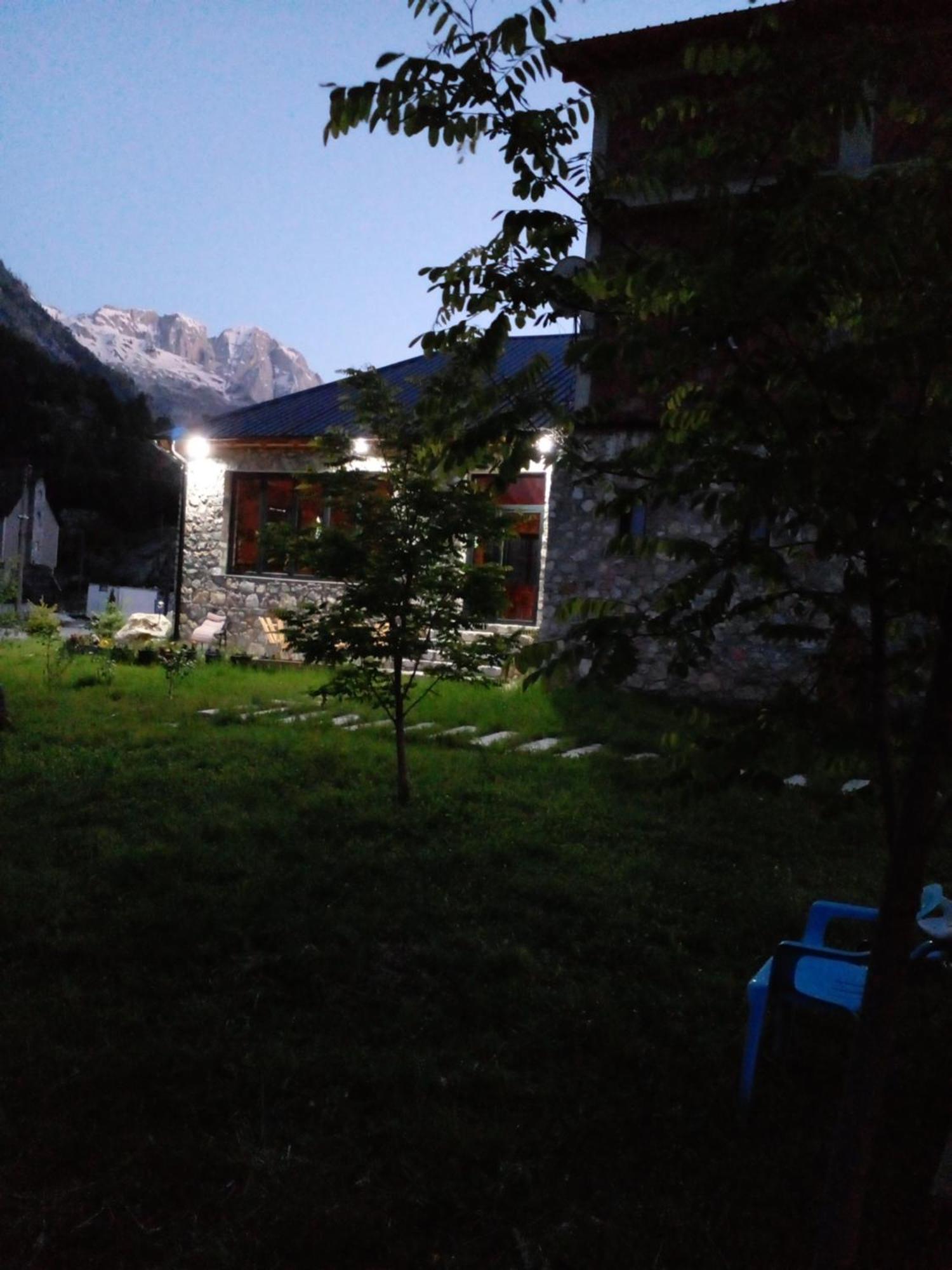 Cntr Park Valbona Villa Bagian luar foto